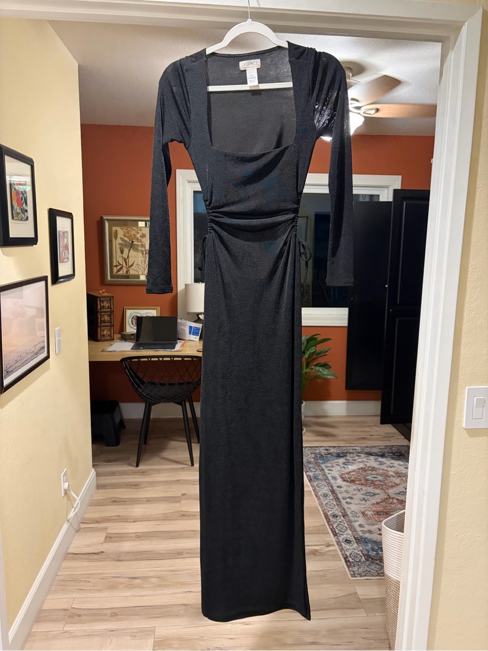 Elegant Black Long Sleeve Evening Dress